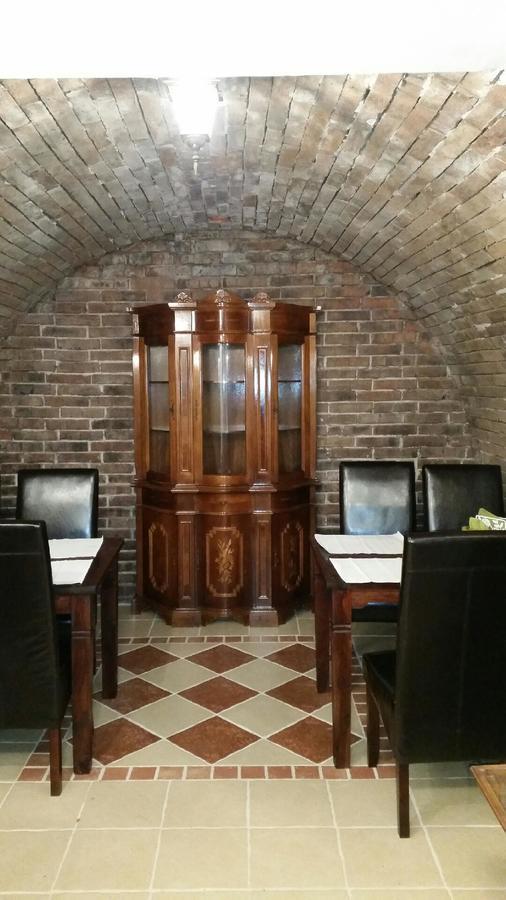 Sommelierka Apartman Valtice Kültér fotó